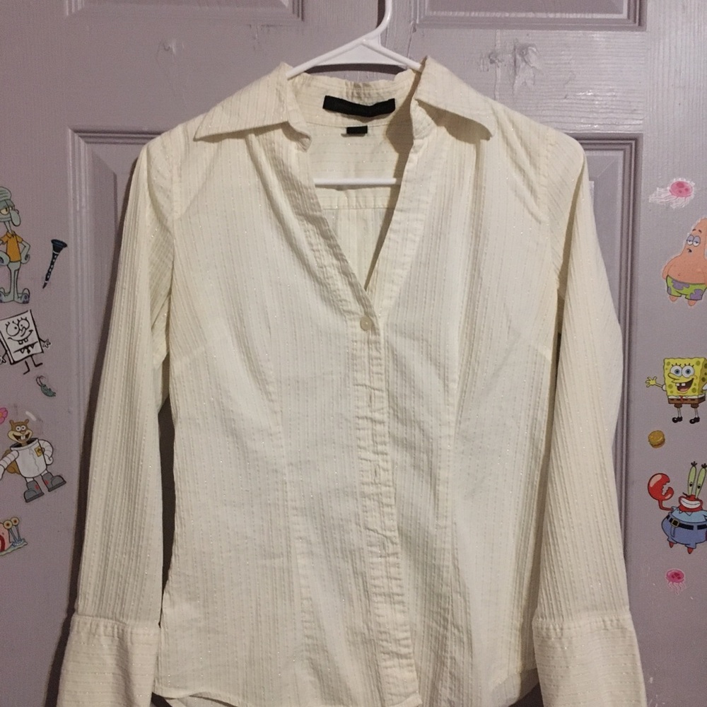Express Design Studio Classic White Button-Front Women's Shirt
